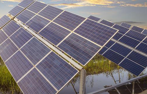 What are the advantages of solar photovoltaic power generation?